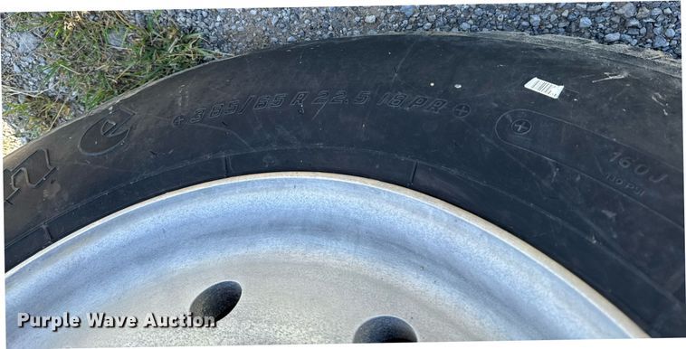 image for item DU9194 1999 Mack RD690S dump truck