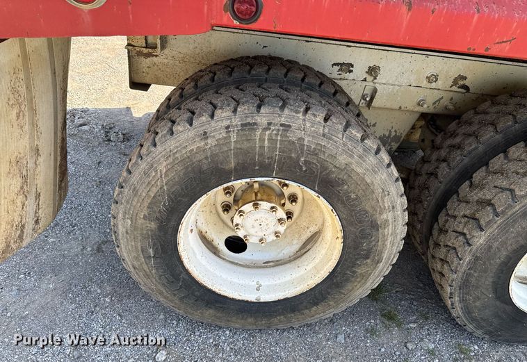 image for item DU9194 1999 Mack RD690S dump truck