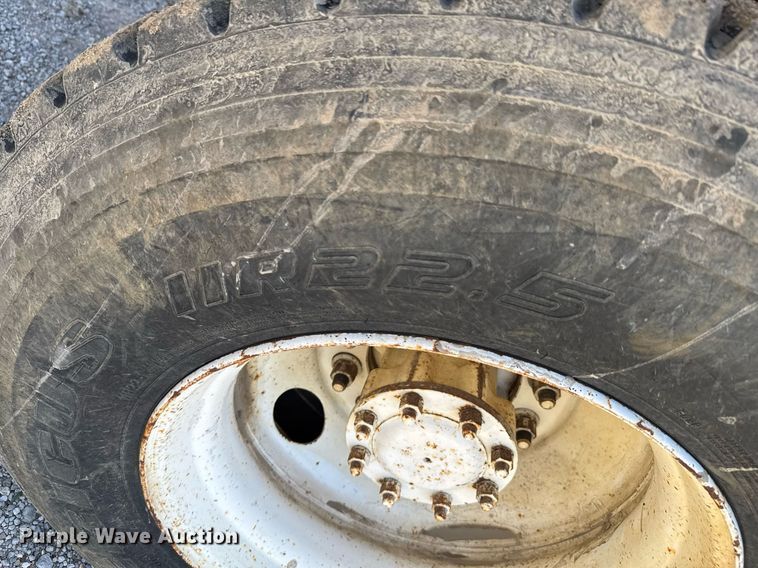 image for item DU9194 1999 Mack RD690S dump truck