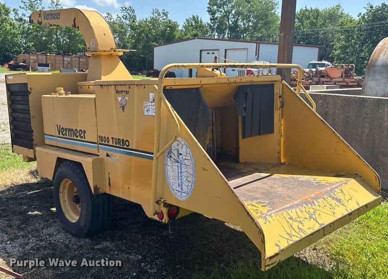image for item DU9195 1998 Vermeer BC1800 wood chipper
