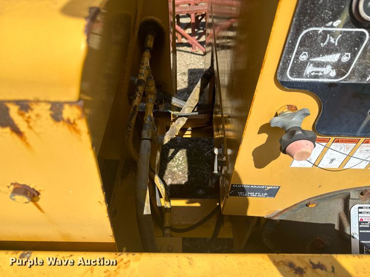 image for item DU9195 1998 Vermeer BC1800 wood chipper