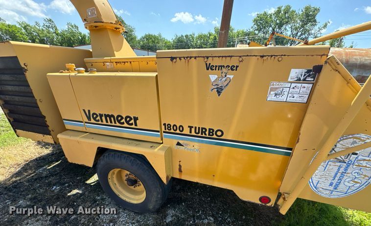 image for item DU9195 1998 Vermeer BC1800 wood chipper