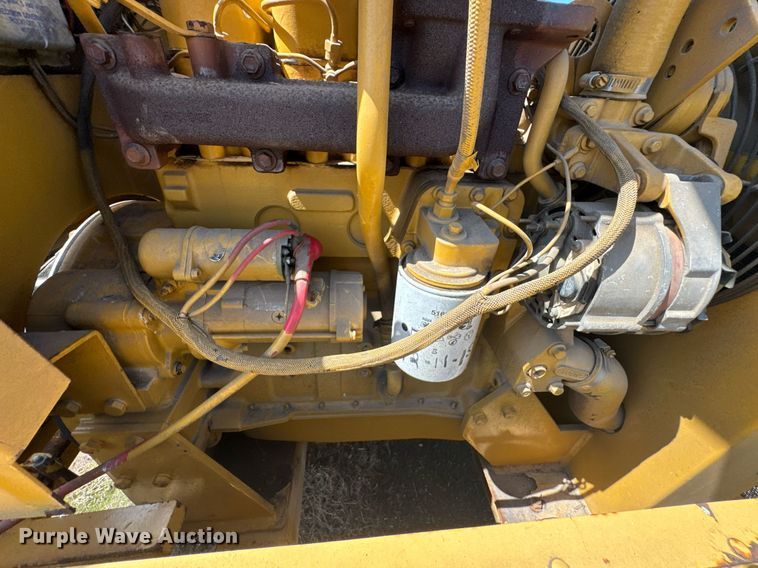 image for item DU9195 1998 Vermeer BC1800 wood chipper