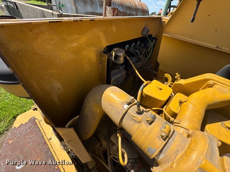 image for item DU9195 1998 Vermeer BC1800 wood chipper