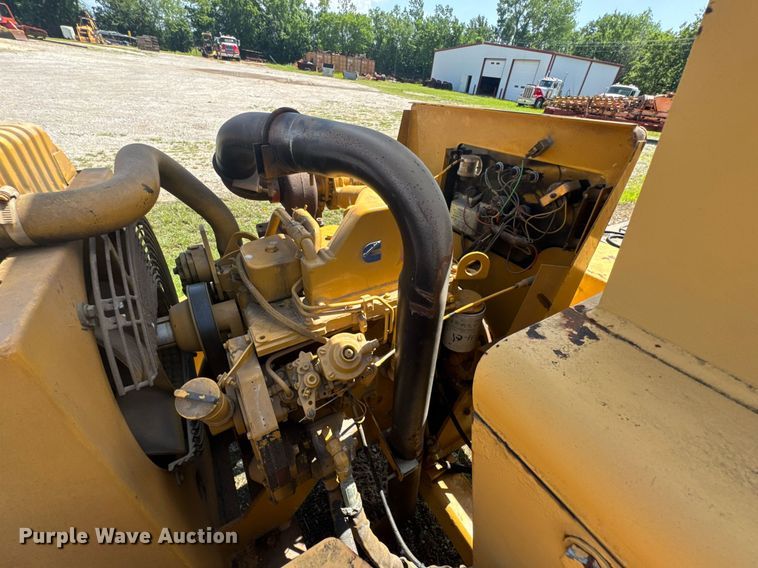 image for item DU9195 1998 Vermeer BC1800 wood chipper