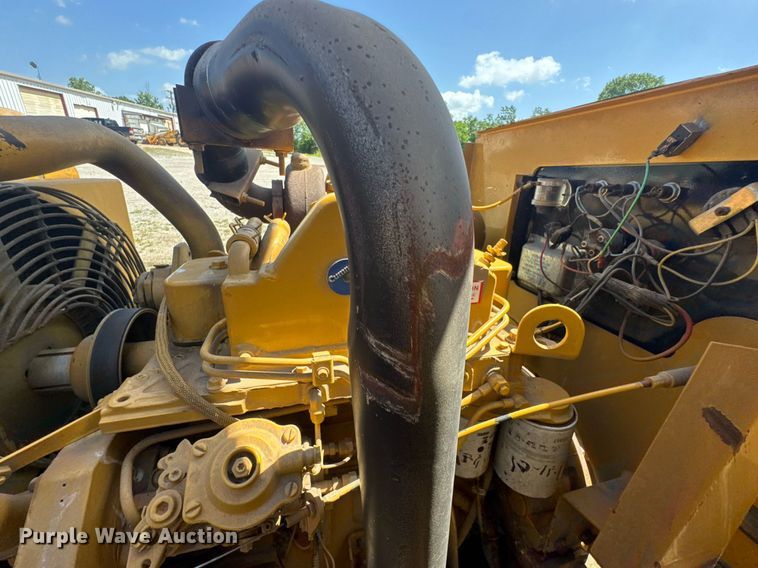 image for item DU9195 1998 Vermeer BC1800 wood chipper