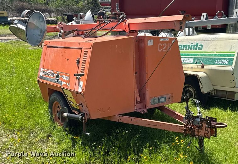 image for item DU9198 Allmand-Bros. SHO 1000 Night-Lite light plant