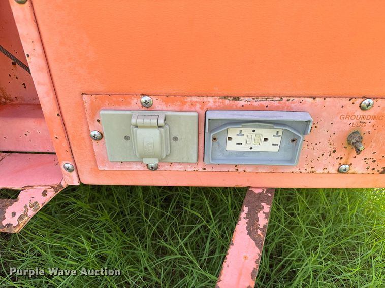 image for item DU9198 Allmand-Bros. SHO 1000 Night-Lite light plant