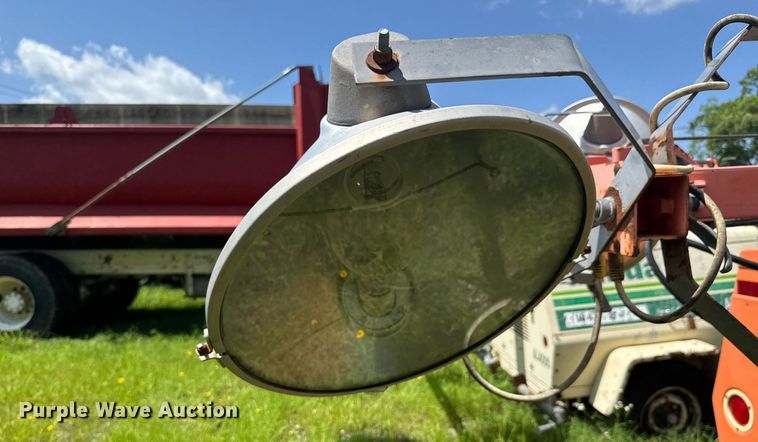 image for item DU9198 Allmand-Bros. SHO 1000 Night-Lite light plant