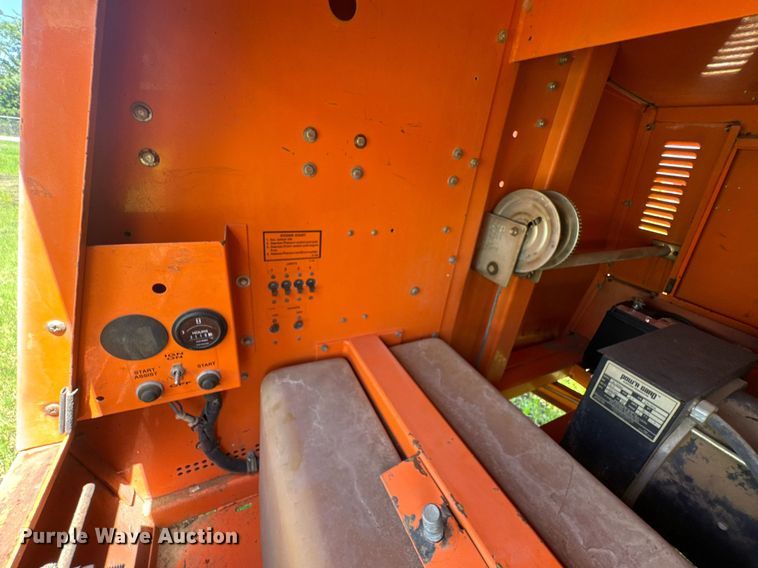 image for item DU9198 Allmand-Bros. SHO 1000 Night-Lite light plant