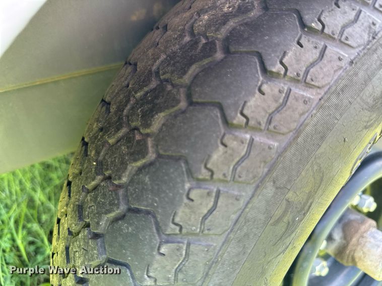 image for item DU9200 2011 Atlas XAS 185 JD7 air compressor