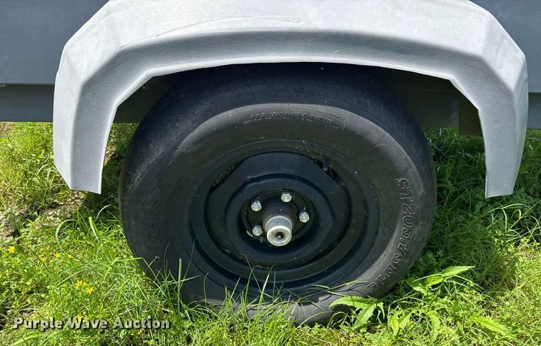 image for item DU9200 2011 Atlas XAS 185 JD7 air compressor