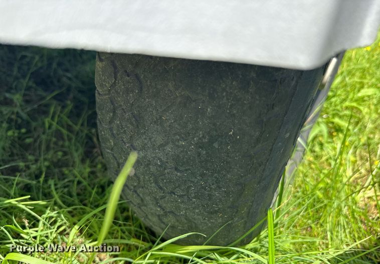 image for item DU9200 2011 Atlas XAS 185 JD7 air compressor