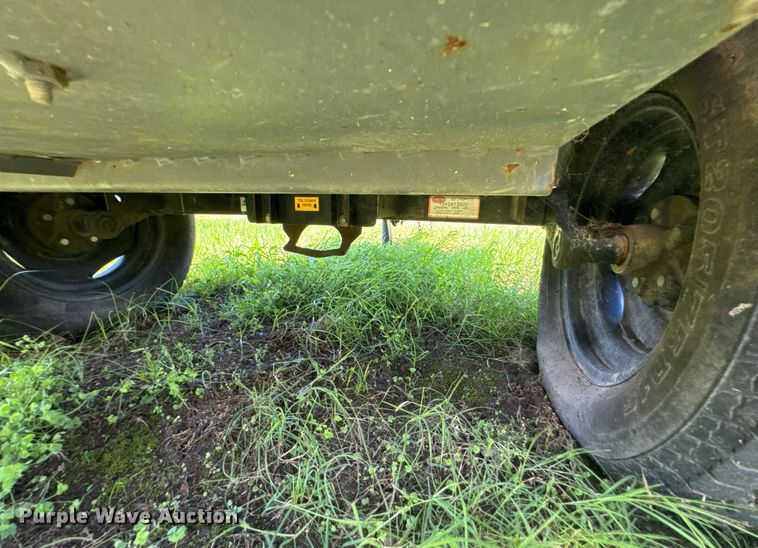 image for item DU9200 2011 Atlas XAS 185 JD7 air compressor