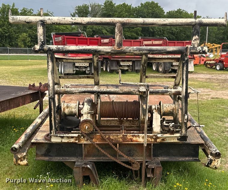 image for item DU9201 Winch truck bed