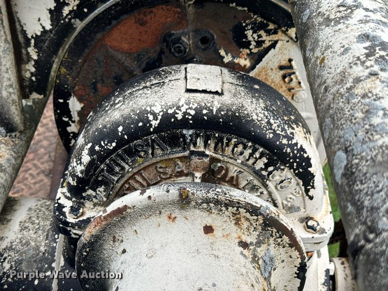 image for item DU9201 Winch truck bed