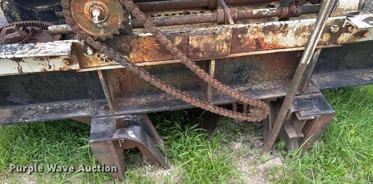 image for item DU9201 Winch truck bed