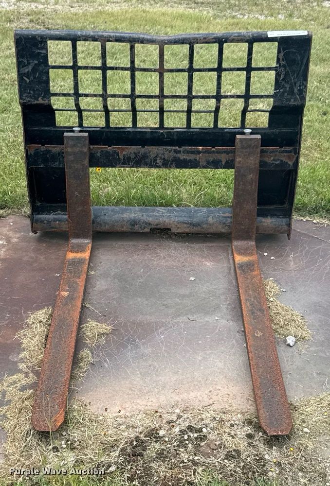 image for item DU9204 Caterpillar 351-9371 skid steer forks