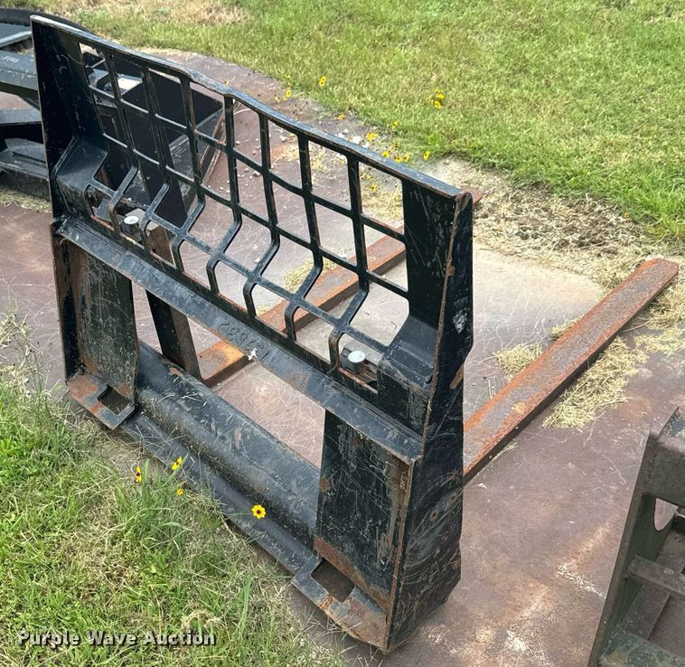 image for item DU9204 Caterpillar 351-9371 skid steer forks