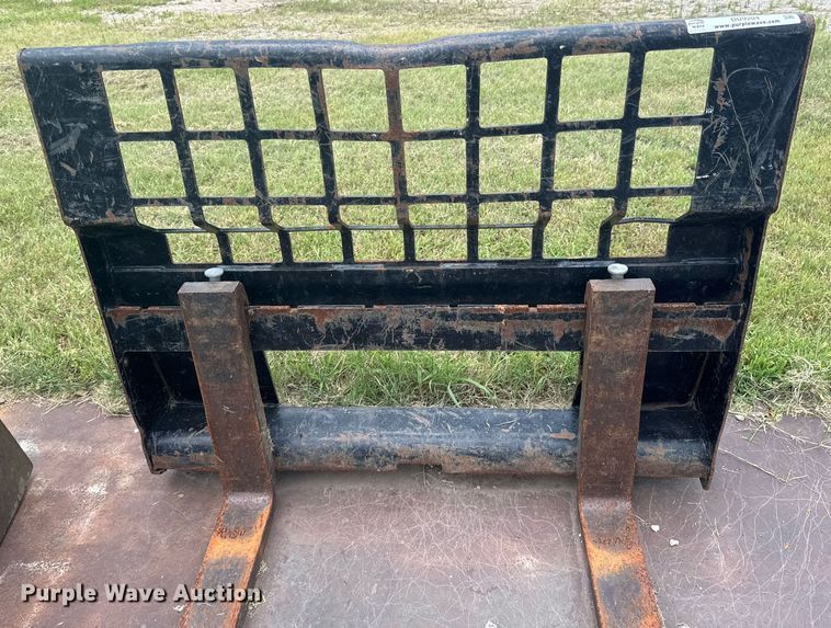 image for item DU9204 Caterpillar 351-9371 skid steer forks