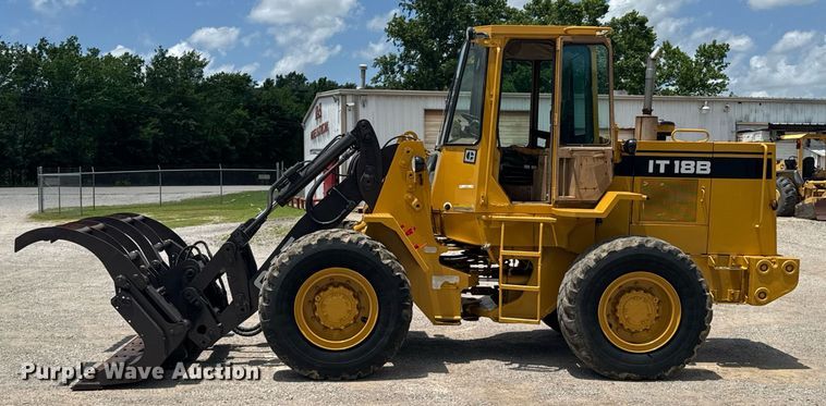 image for item DU9205 1988 Caterpillar IT18B wheel loader