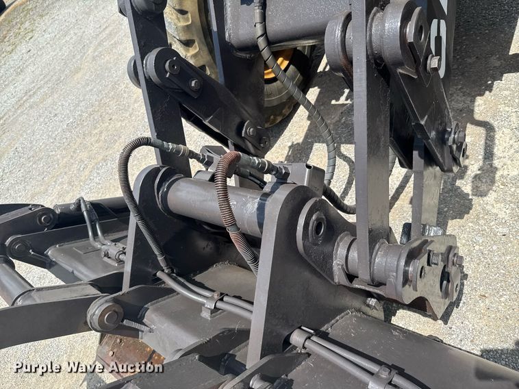 image for item DU9205 1988 Caterpillar IT18B wheel loader