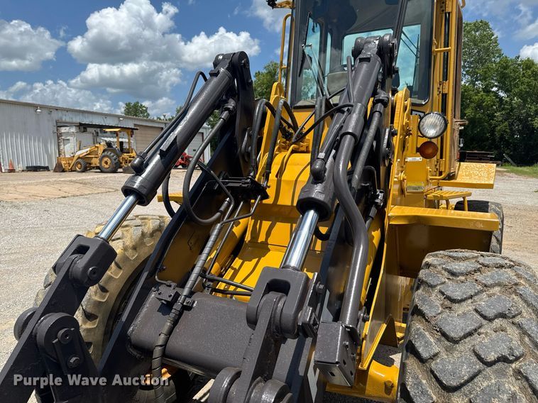 image for item DU9205 1988 Caterpillar IT18B wheel loader