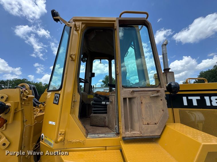 image for item DU9205 1988 Caterpillar IT18B wheel loader