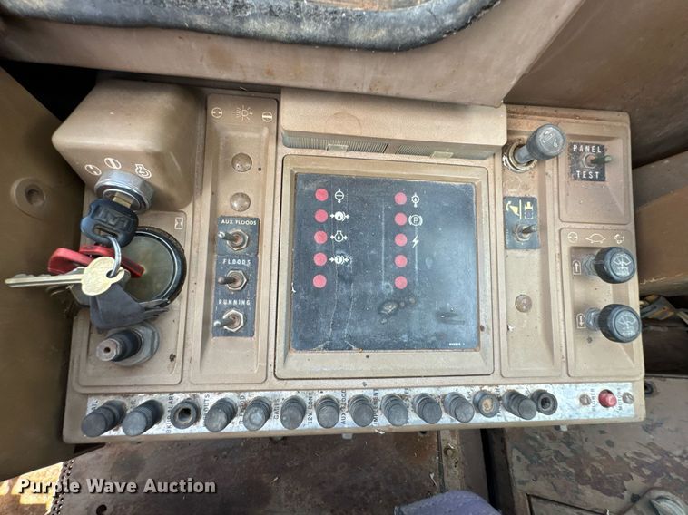 image for item DU9205 1988 Caterpillar IT18B wheel loader