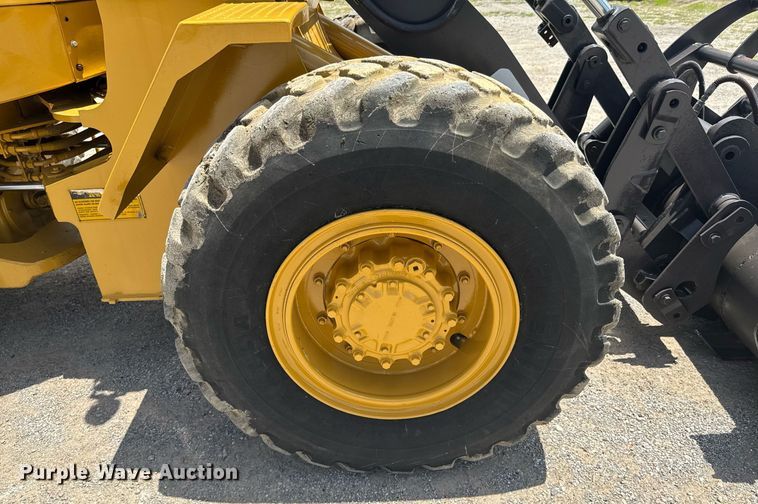image for item DU9205 1988 Caterpillar IT18B wheel loader