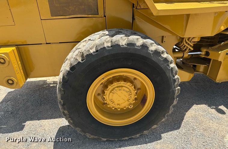 image for item DU9205 1988 Caterpillar IT18B wheel loader