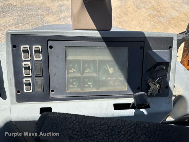 image for item DU9207 1996 Case 580 Super L backhoe