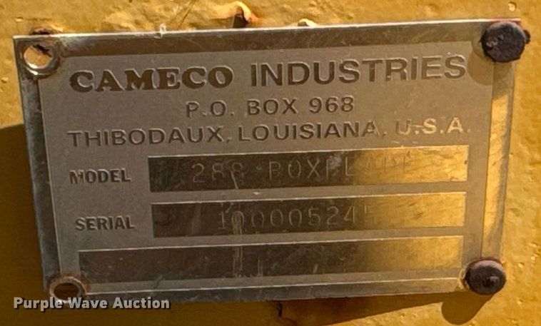 image for item DU9208 2005 John Deere 210LE landscape tractor