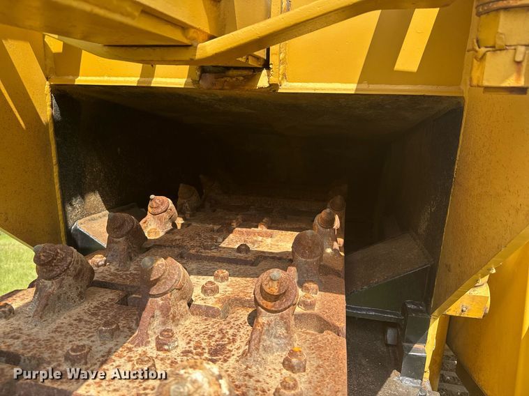 image for item DU9210 1986 Vermeer T800C trencher