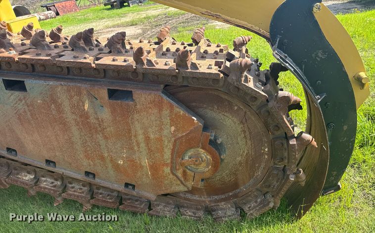 image for item DU9210 1986 Vermeer T800C trencher