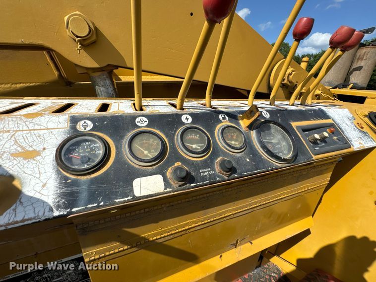 image for item DU9210 1986 Vermeer T800C trencher