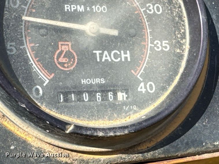 image for item DU9210 1986 Vermeer T800C trencher