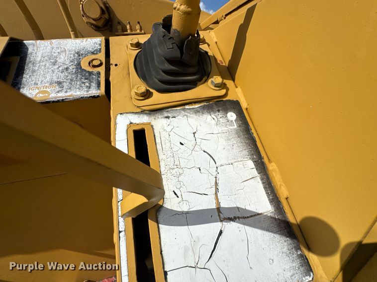 image for item DU9210 1986 Vermeer T800C trencher