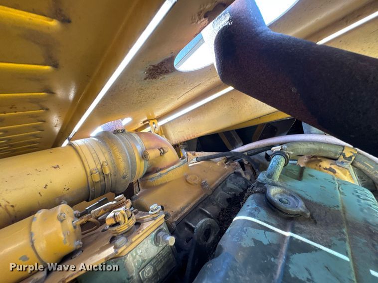 image for item DU9210 1986 Vermeer T800C trencher