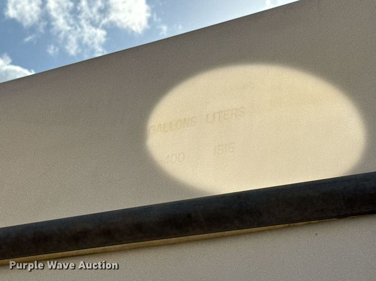 image for item DU9211 2003 Freightliner FL70 hydrovac truck