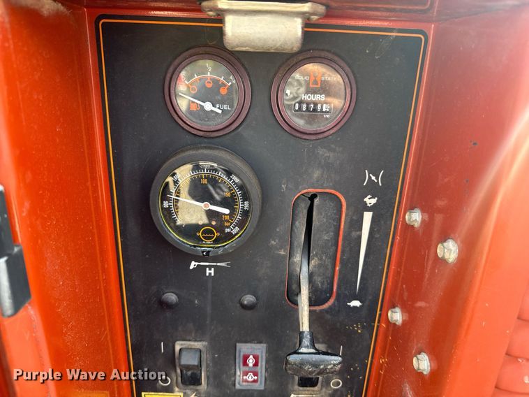 image for item DU9211 2003 Freightliner FL70 hydrovac truck