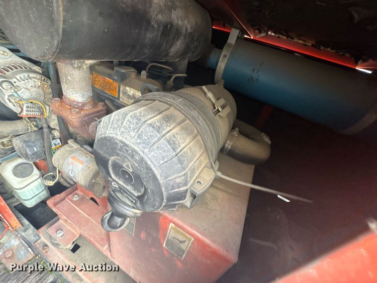 image for item DU9211 2003 Freightliner FL70 hydrovac truck