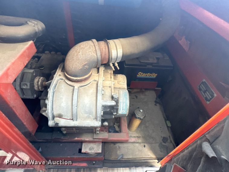 image for item DU9211 2003 Freightliner FL70 hydrovac truck