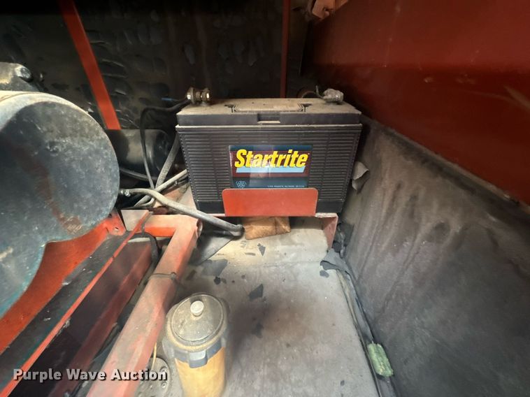 image for item DU9211 2003 Freightliner FL70 hydrovac truck