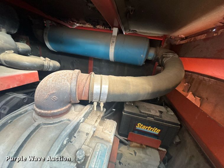 image for item DU9211 2003 Freightliner FL70 hydrovac truck