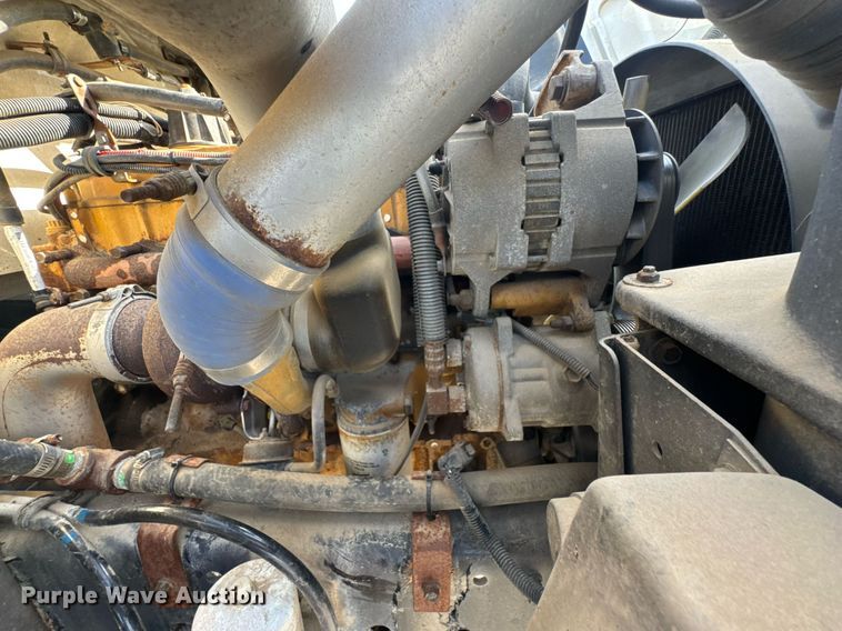 image for item DU9211 2003 Freightliner FL70 hydrovac truck