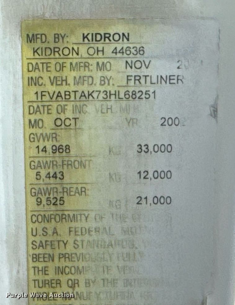 image for item DU9211 2003 Freightliner FL70 hydrovac truck