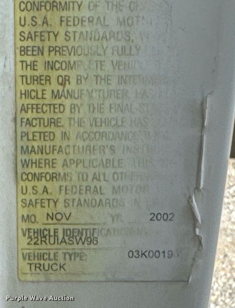 image for item DU9211 2003 Freightliner FL70 hydrovac truck