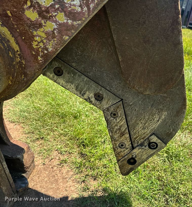 image for item DU9212 1991 Caterpillar EL200B excavator