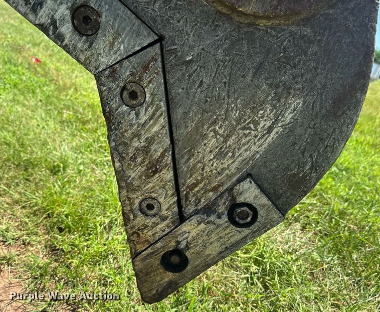 image for item DU9212 1991 Caterpillar EL200B excavator